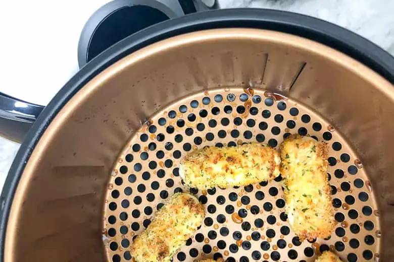 How to Cook Frozen Mozzarella Sticks in Air Fryer